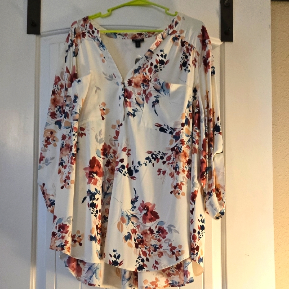 Torrid Harper Floral Blouse - Cream and Red